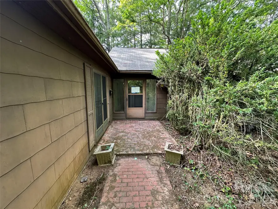 5 Lone Pine Road, Asheville, NC 28803 - #2