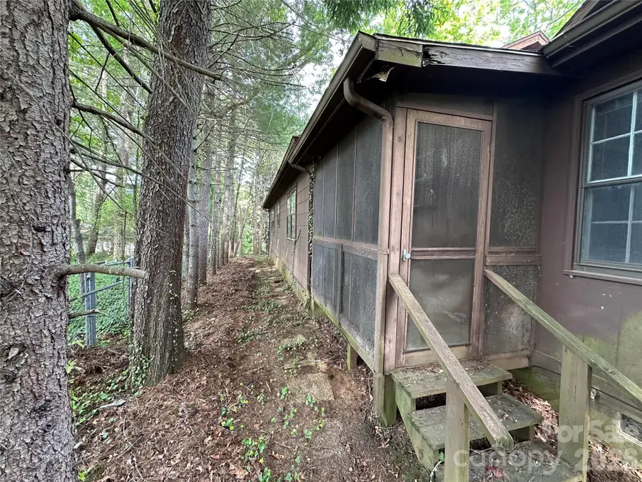 5 Lone Pine Road, Asheville, NC 28803 - #3
