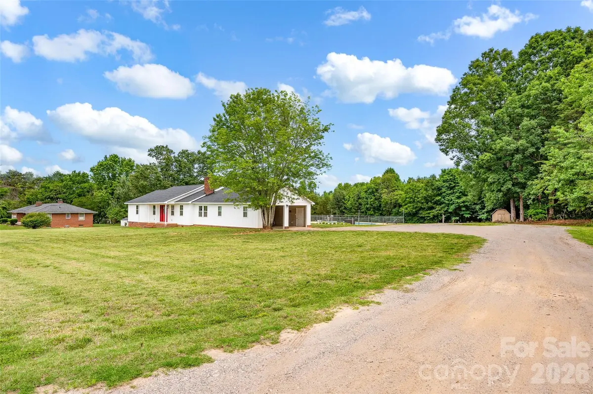 581 Barry Oak Road, Statesville, NC 28625 - #1
