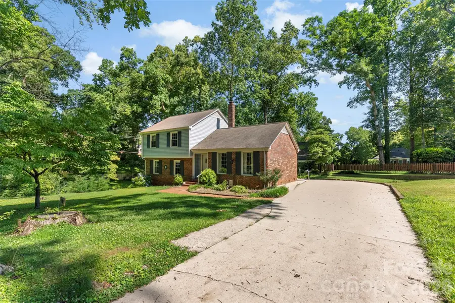 121 E Summersby Street, Fort Mill, SC 29715 - #3