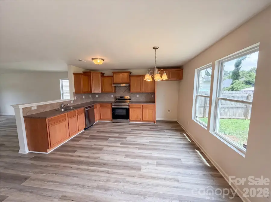 2534 Stream Bank Drive, Charlotte, NC 28269 - #2