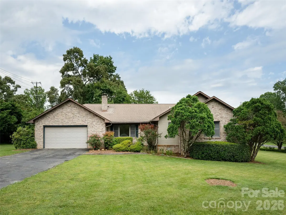 2 Bannerwood Drive, Horse Shoe, NC 28742 - #1