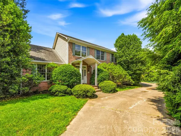 250 Midland Drive, Asheville, NC 28804