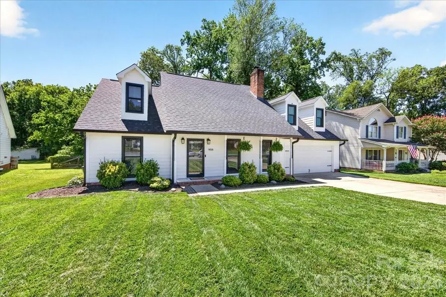 9018 Hunters Pointe Drive, Huntersville, NC 28078 - #3