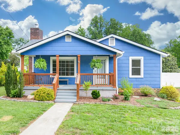 48 Hickory Tree Road, Asheville, NC 28805