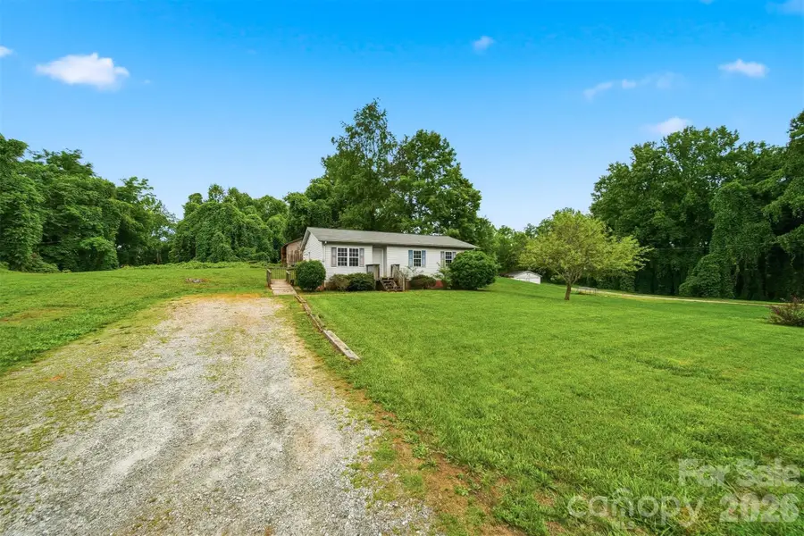 2130 Haven Circle Se, Lenoir, NC 28645 - #3