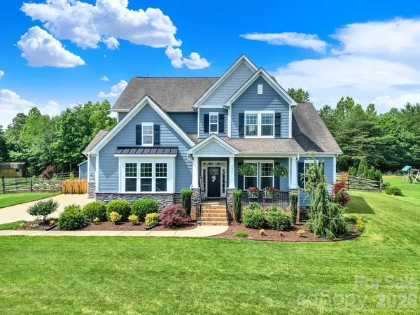 6390 Willow Farm Drive, Denver, NC 28037