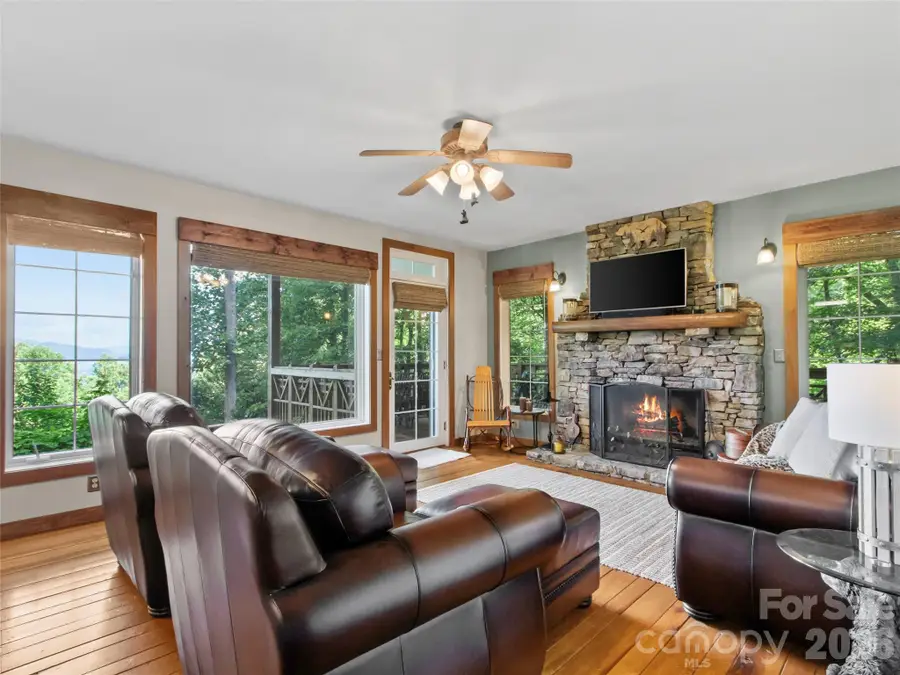 250 Creekside Way #C102, Burnsville, NC 28714 - #3