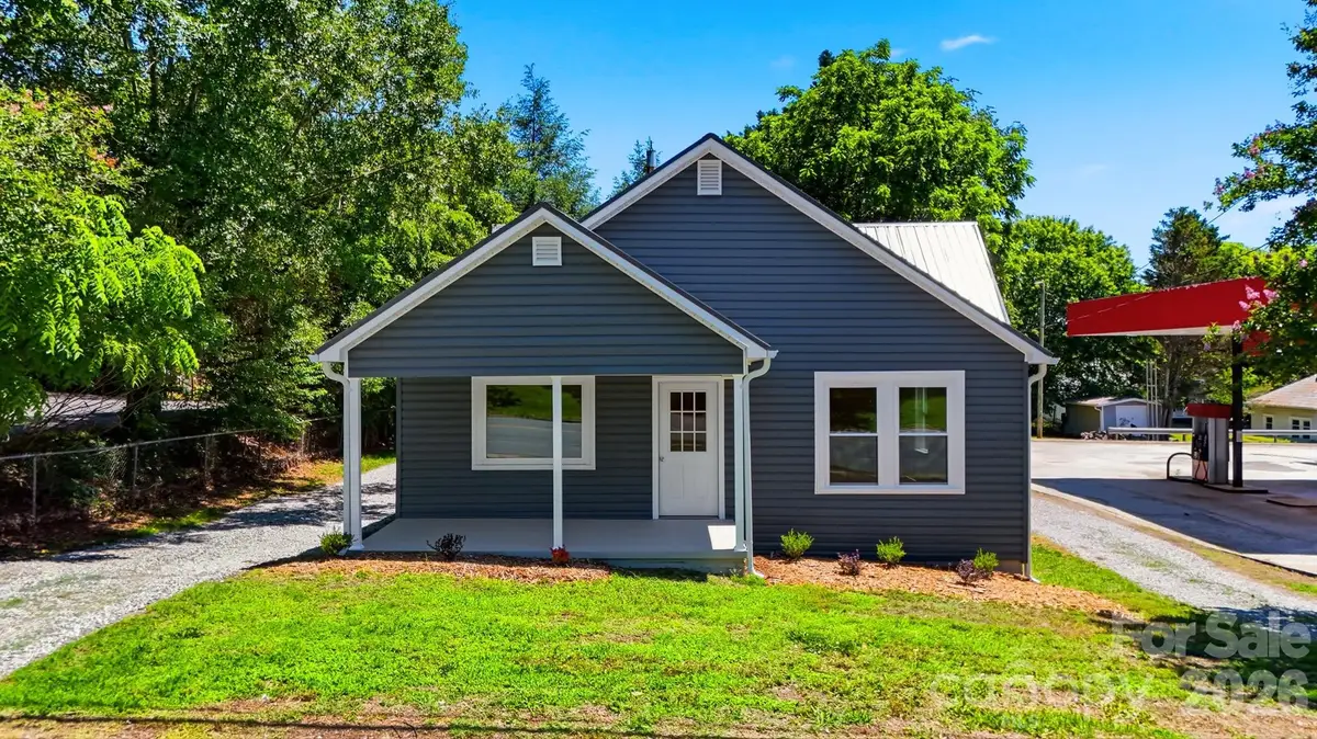 1303 S Sterling Street, Morganton, NC 28655 - #1