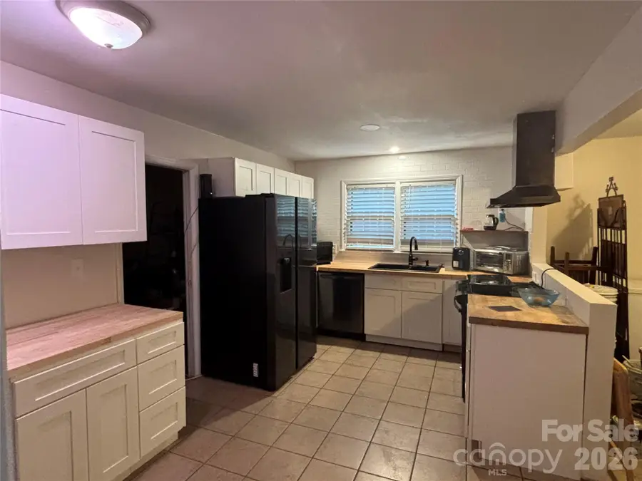 7010 Ludwig Drive, Charlotte, NC 28215 - #2