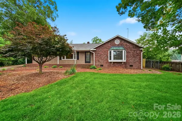 1085 19th Avenue Place Nw, Hickory, NC 28601