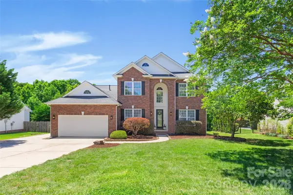 14724 Bridle Trace Lane, Pineville, NC 28134