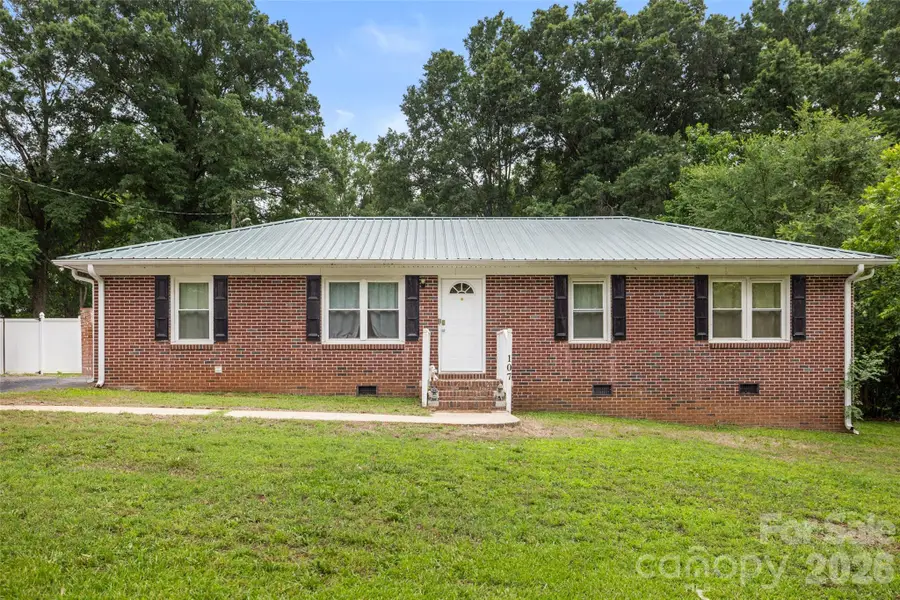 107 Hardin Street, Chester, SC 29706 - #2