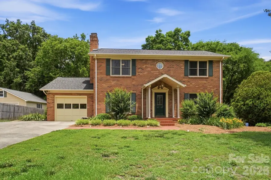 804 Mcgregor Drive Ne, Concord, NC 28025 - #2