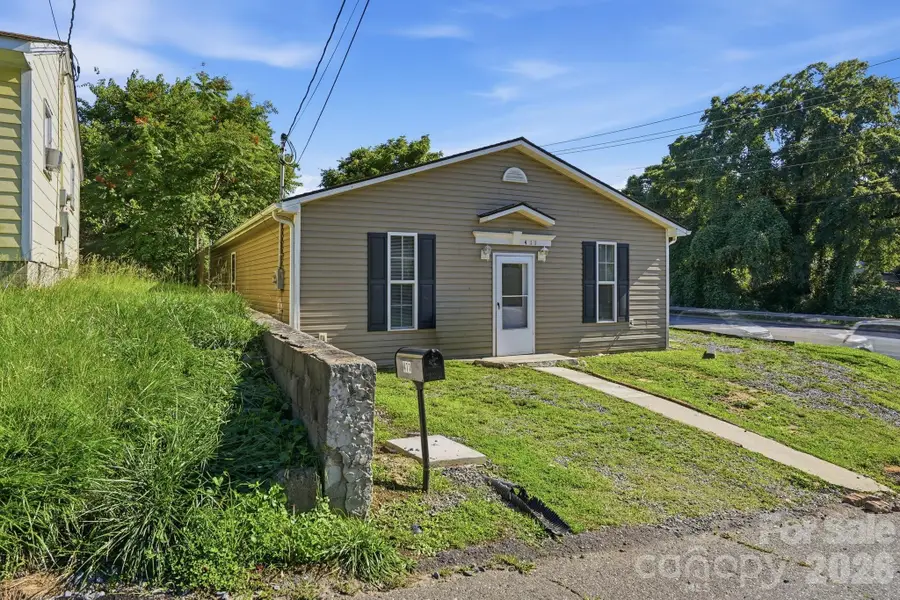 411 W Sullivan Street, Gastonia, NC 28052 - #2
