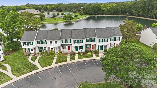 122 Water Oak Drive, Pineville, NC 28134