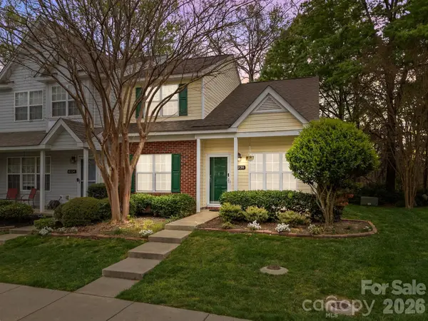 8230 Rudolph Road, Charlotte, NC 28216