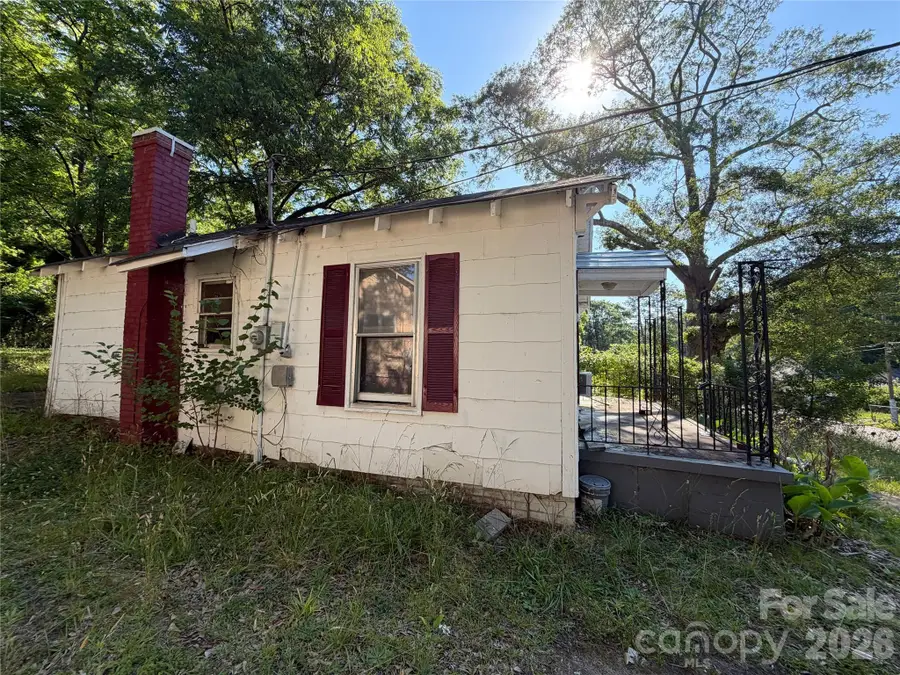 547 S Center Street, Spartanburg, SC 29301 - #3