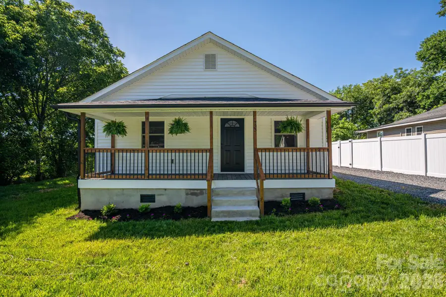 733 S Grove Street Extension, Lincolnton, NC 28092 - #3
