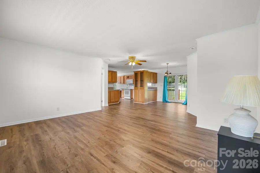 952 Eastern Ridge Drive, Newton, NC 28658 - #3