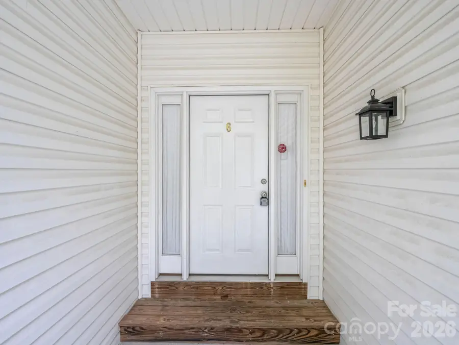 6 Scottish Circle, Asheville, NC 28803 - #3