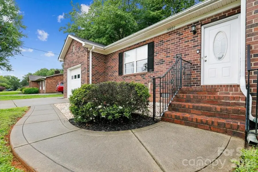 10821 S Hampton Drive, Charlotte, NC 28227 - #3