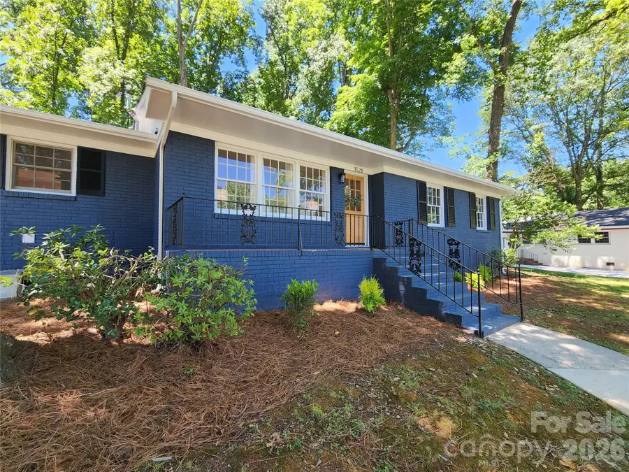 3528 Enfield Road, Charlotte, NC 28205 - #2