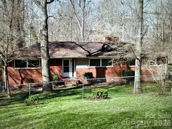 7328 Everett Drive, Charlotte, NC 28214