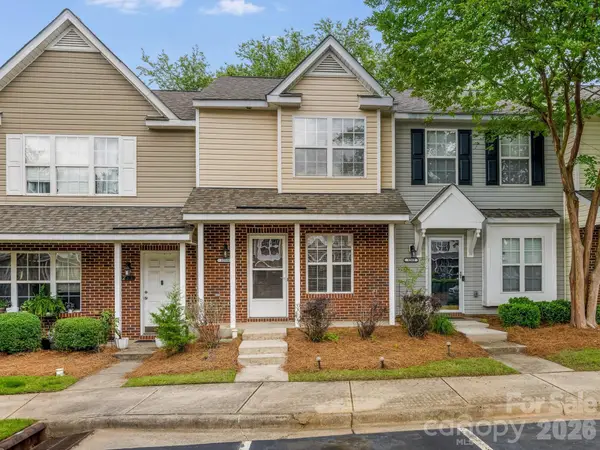3259 Blythe Ridge Court, Charlotte, NC 28213