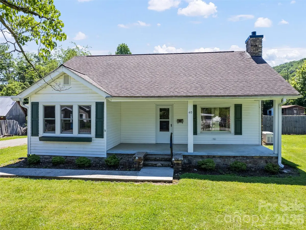40 Avery Street, Waynesville, NC 28786 - #1