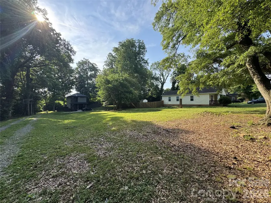3035 Ross Avenue, Charlotte, NC 28208 - #3