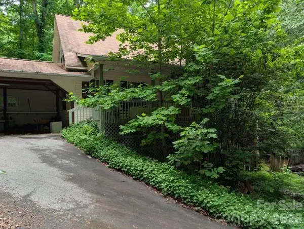 197 Dogwood Drive, Hayesville, NC 28904