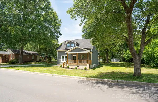 209 East Dixon Street, Lincolnton, NC 28092