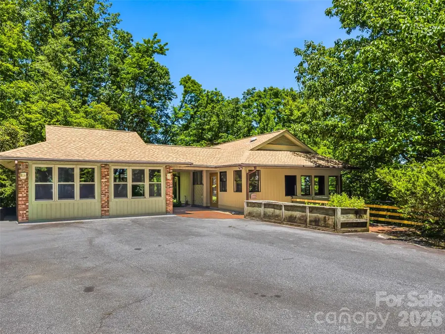 1430 Valmont Drive, Hendersonville, NC 28791 - #2