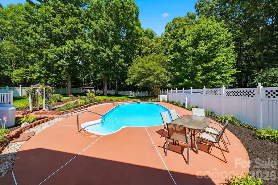 1948 Twin Ponds Drive, Hickory, NC 28602 - #3