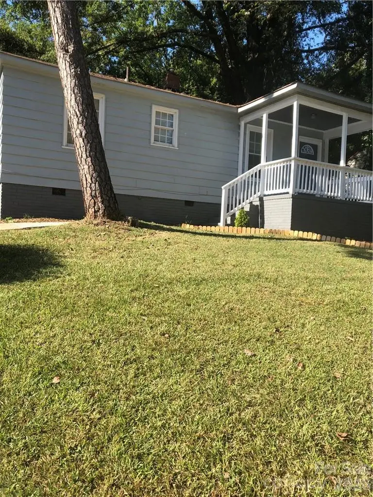 2431 Columbus Circle, Charlotte, NC 28208 - #3