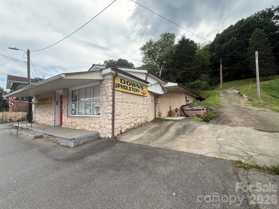 31 Paralee Lane, Waynesville, NC 28786 - #3