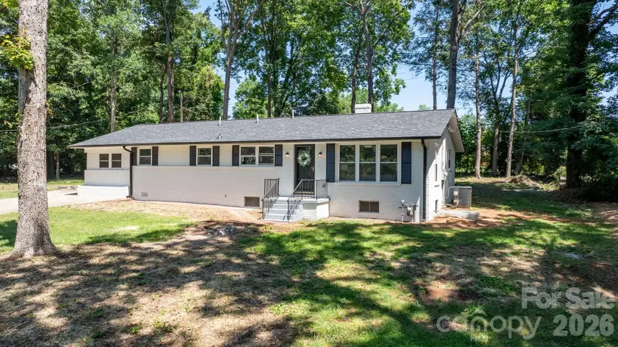 965 23rd Avenue Ne, Hickory, NC 28601 - #2