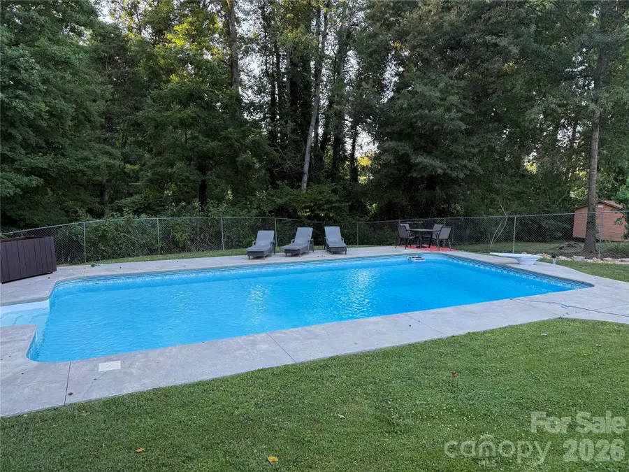 1100 Sunset Road, Cherryville, NC 28021 - #3