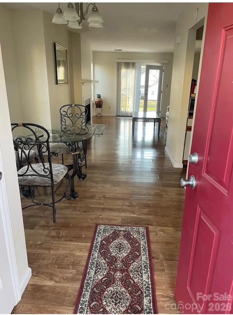814 Selwyn Oaks Court, Charlotte, NC 28209 - #2