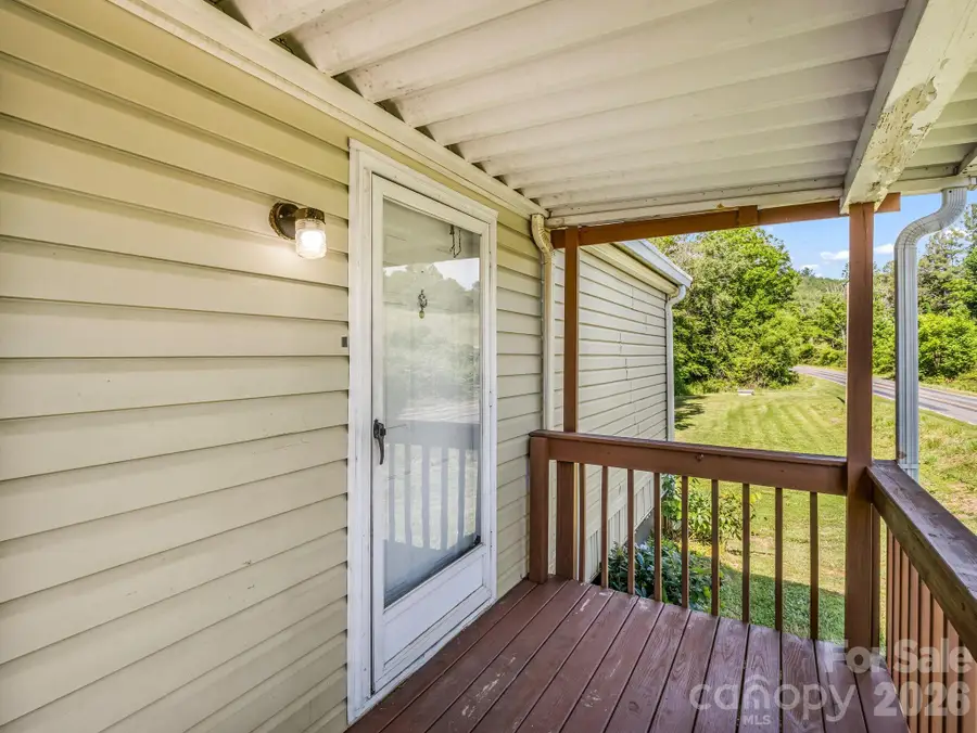 8 Don Felmet Road, Leicester, NC 28748 - #2