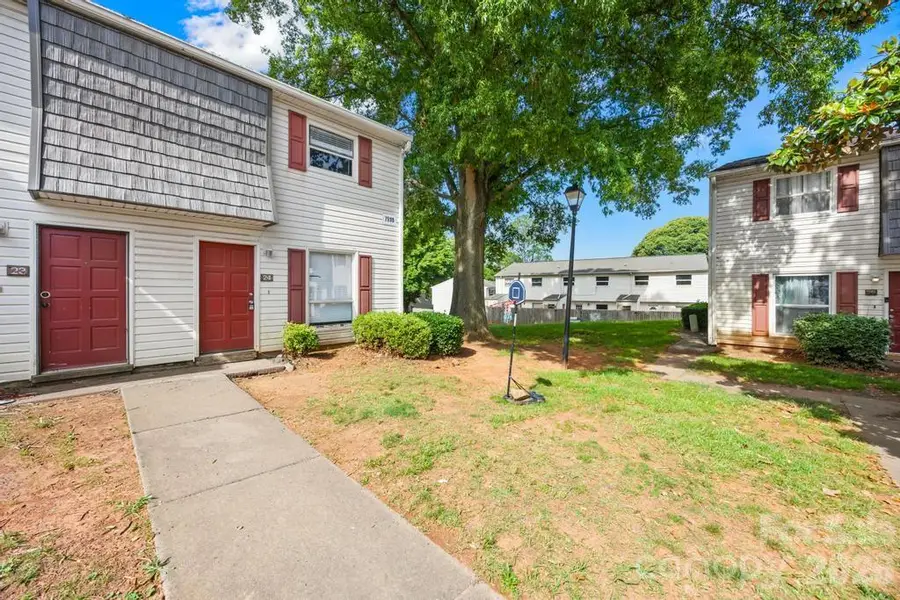 7915 Oak Meadow Court, Charlotte, NC 28210 - #2