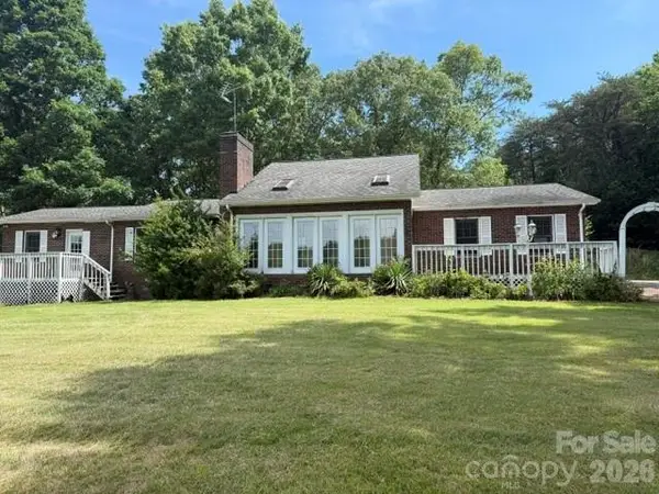 1764 Spurgeon Road, Hickory, NC 28602
