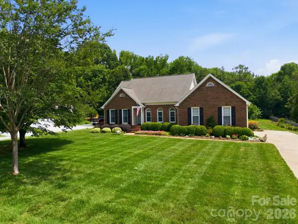 4516 Appaloosa Lane, Charlotte, NC 28215