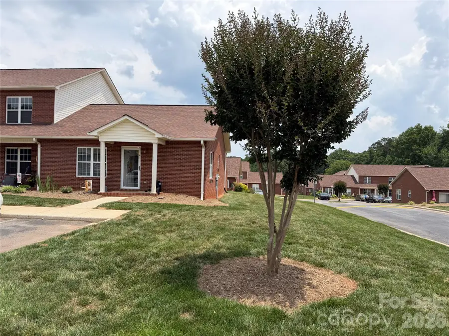 102 Brandywine Drive Ne #R6, Conover, NC 28613 - #2