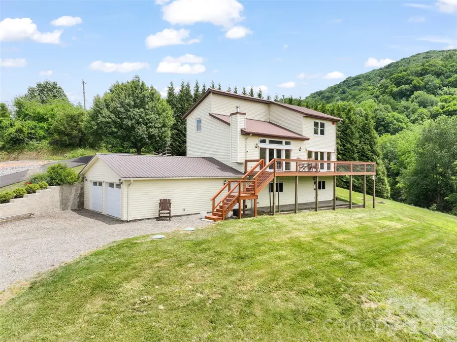 50 Blossom Drive, Waynesville, NC 28786 - #3