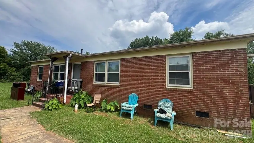 1661 &1665 Montana Drive, Charlotte, NC 28216 - #2