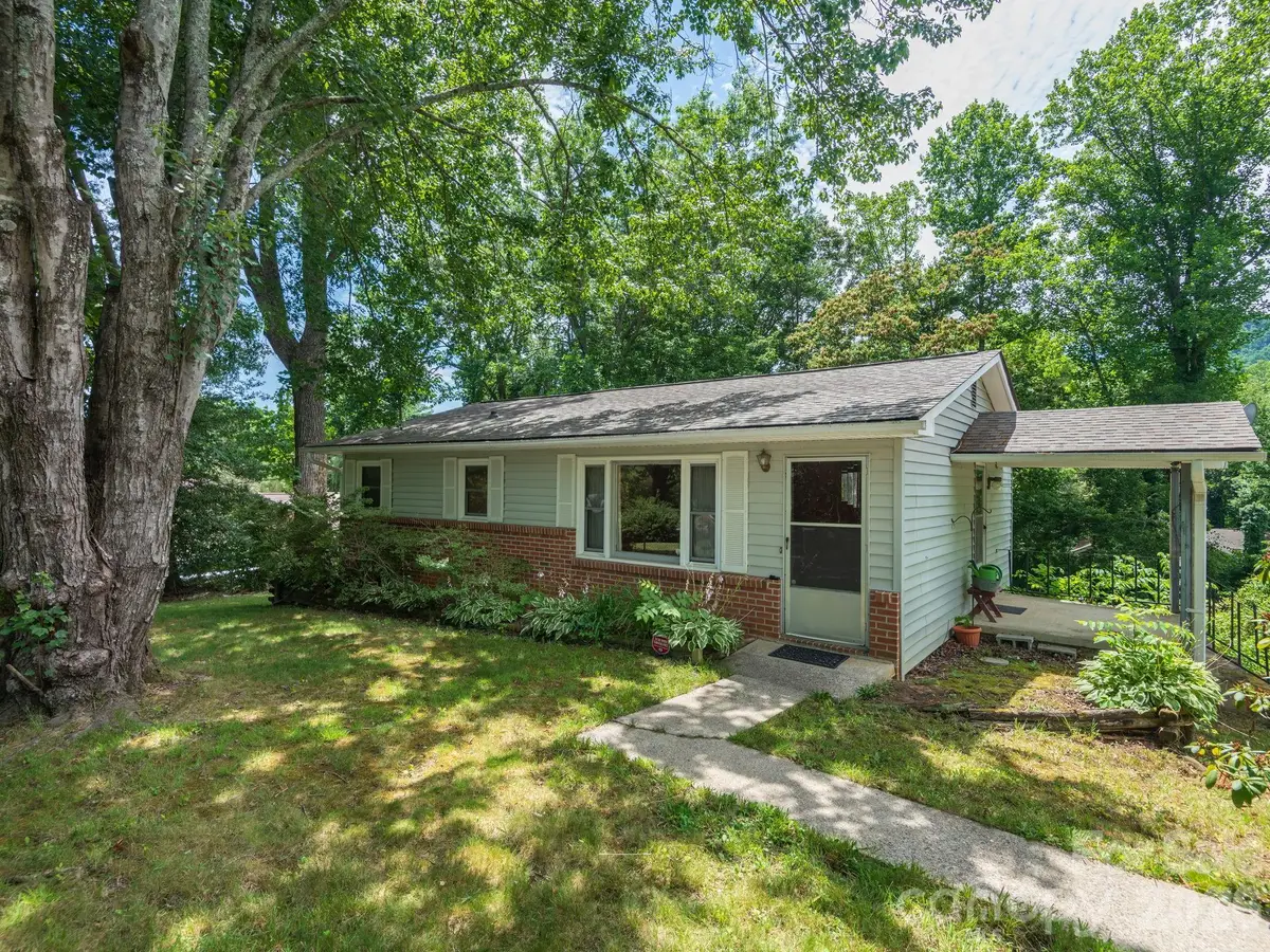 807 N Cherokee Avenue, Black Mountain, NC 28711 - #1