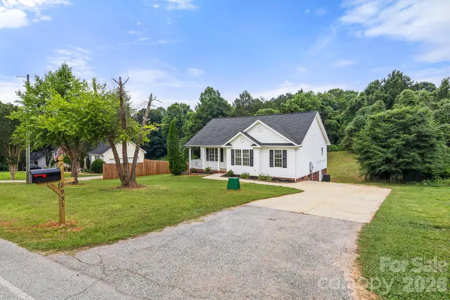 2931 Greenleaf Road, Clover, SC 29710 - #3