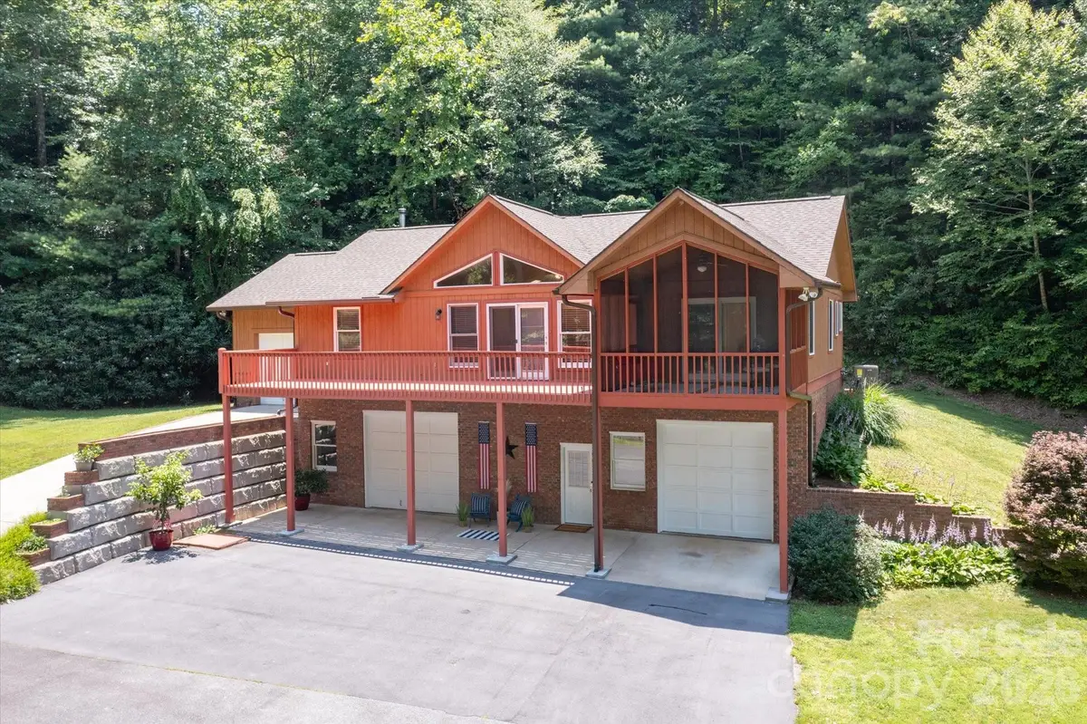 134 Valle Way, Hendersonville, NC 28739 - #1
